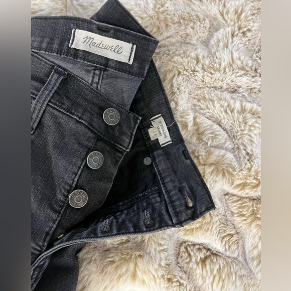 Madewell Black straight skinny jeans super comfortable and slightly high waisted - Picture 4 of 5